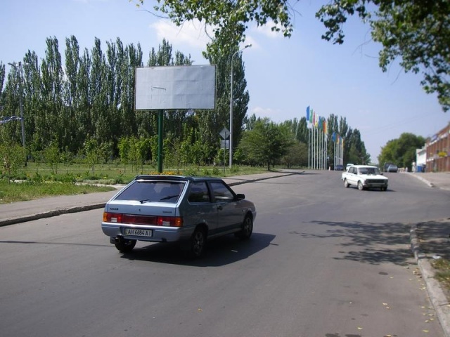 Щит 6x3,  Ул. Б. Магистральная, исполком Буденовского района, ЦУМ