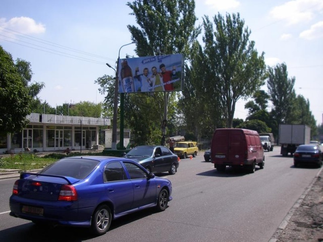 Щит 6x3,  ул.Челюскинцев, 200