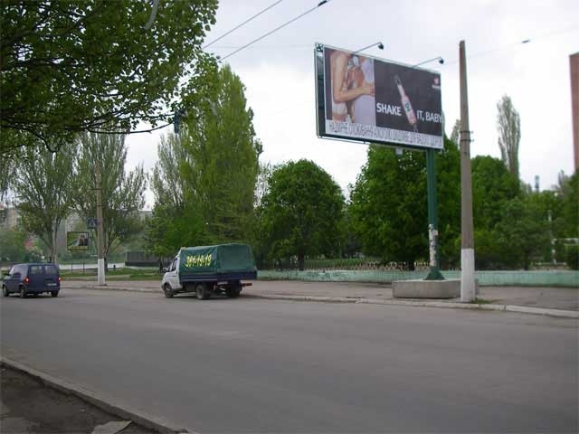 Щит 6x3,  Ул.Нижнекурганская (супермаркет "Шахтер")