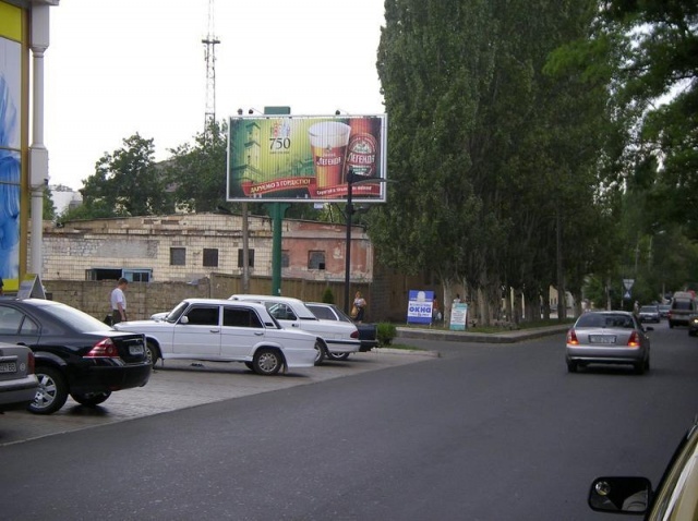 Призма 6x3,  Пр. Мира, 9/ул.Университетская, магазин быт техники "Быттехника"