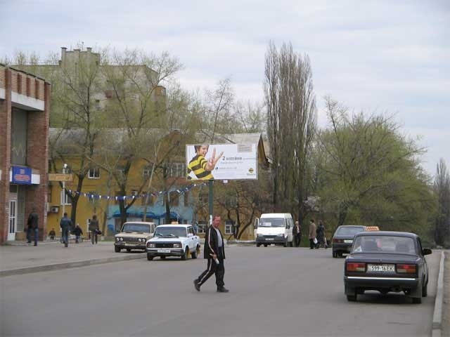 Щит 6x3,  ул.Коммунистическая_ул.Б.Магистральная центр Пролетарского района, Цум, исполком